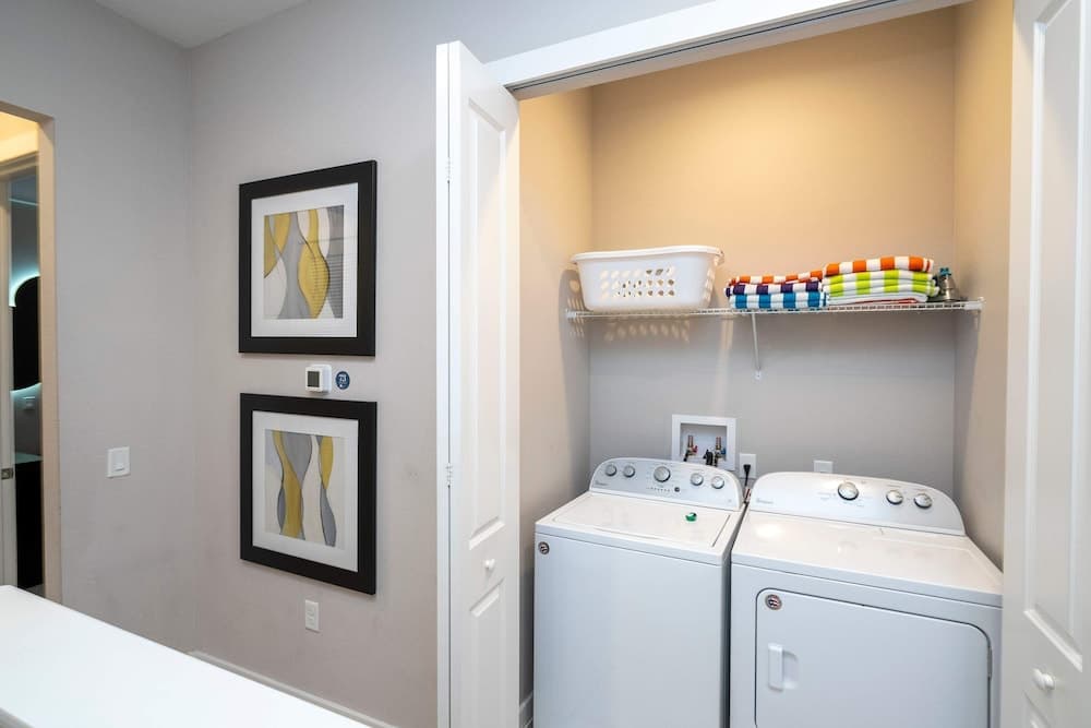 Fantasy Friends Villa - Image 34