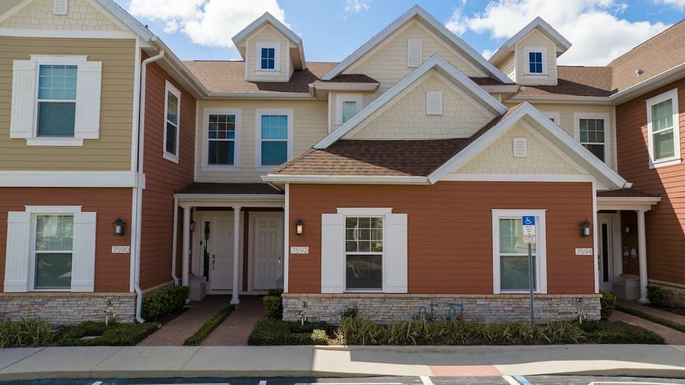 Fantasy Friends Villa - Image 38