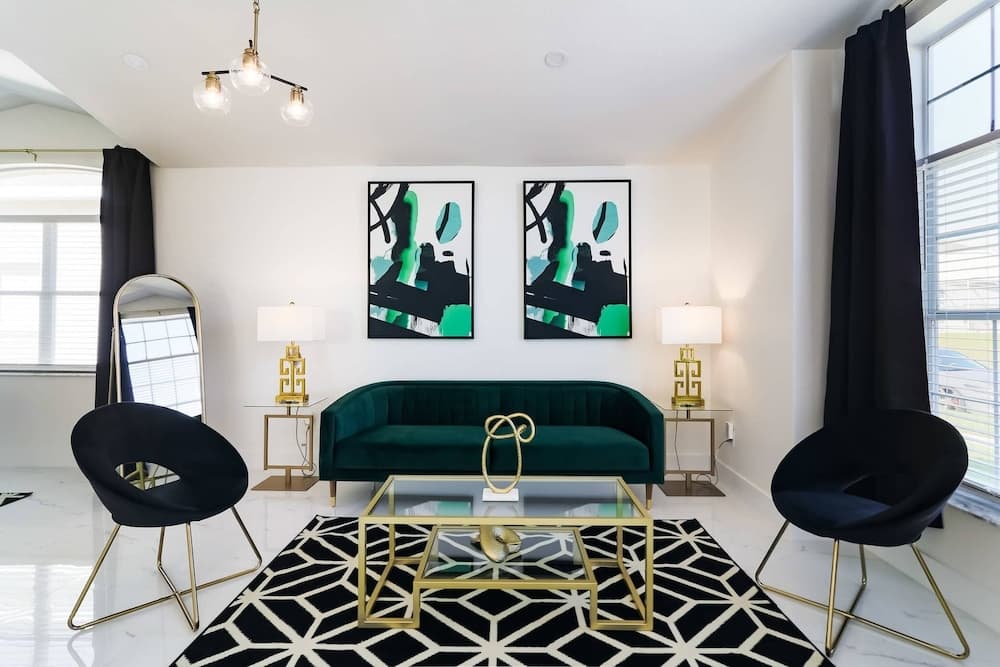 Velvet Horizon - Image 4