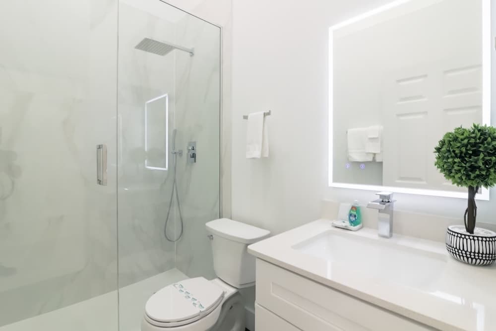 Velvet Horizon - Image 19