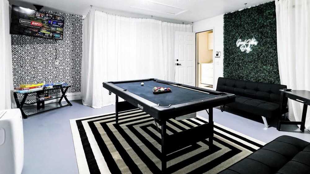 Velvet Horizon - Image 23