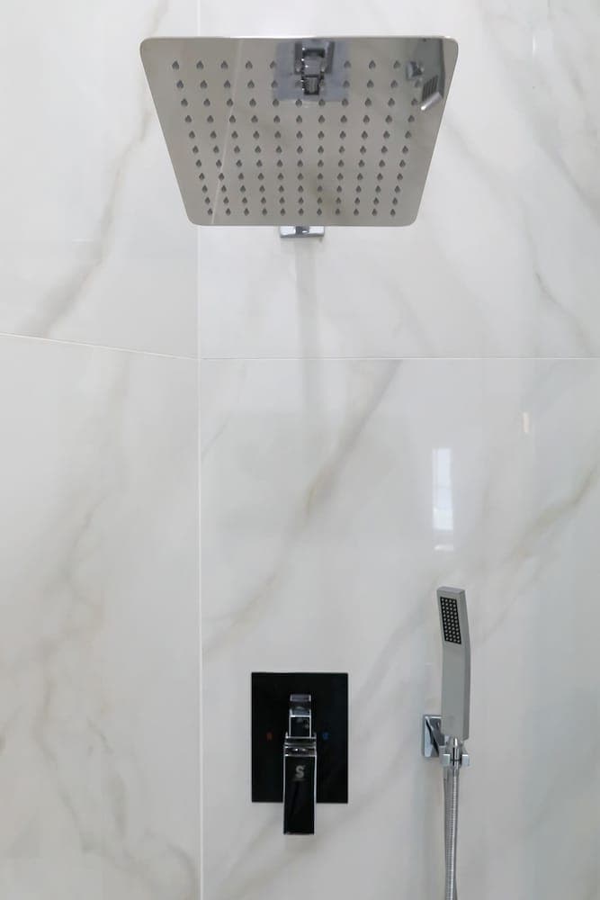 Velvet Horizon - Image 27