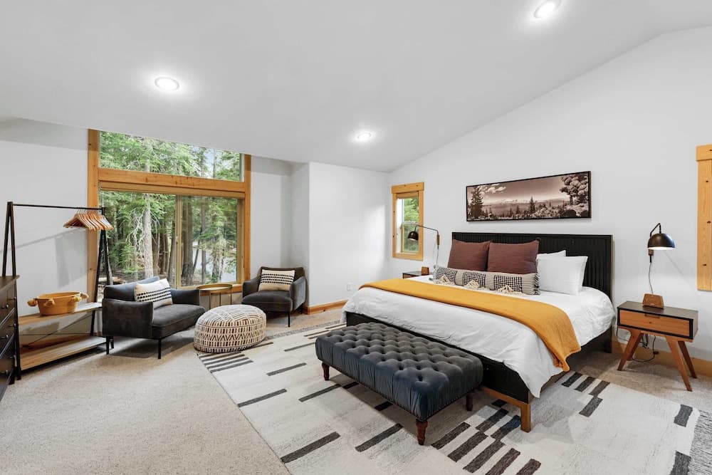 Modern Lake Tahoe Retreat - Image 4