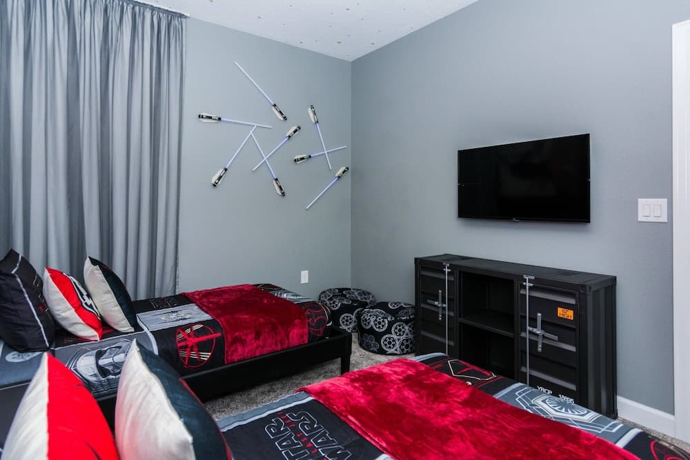 Modern Single Home - Image 9