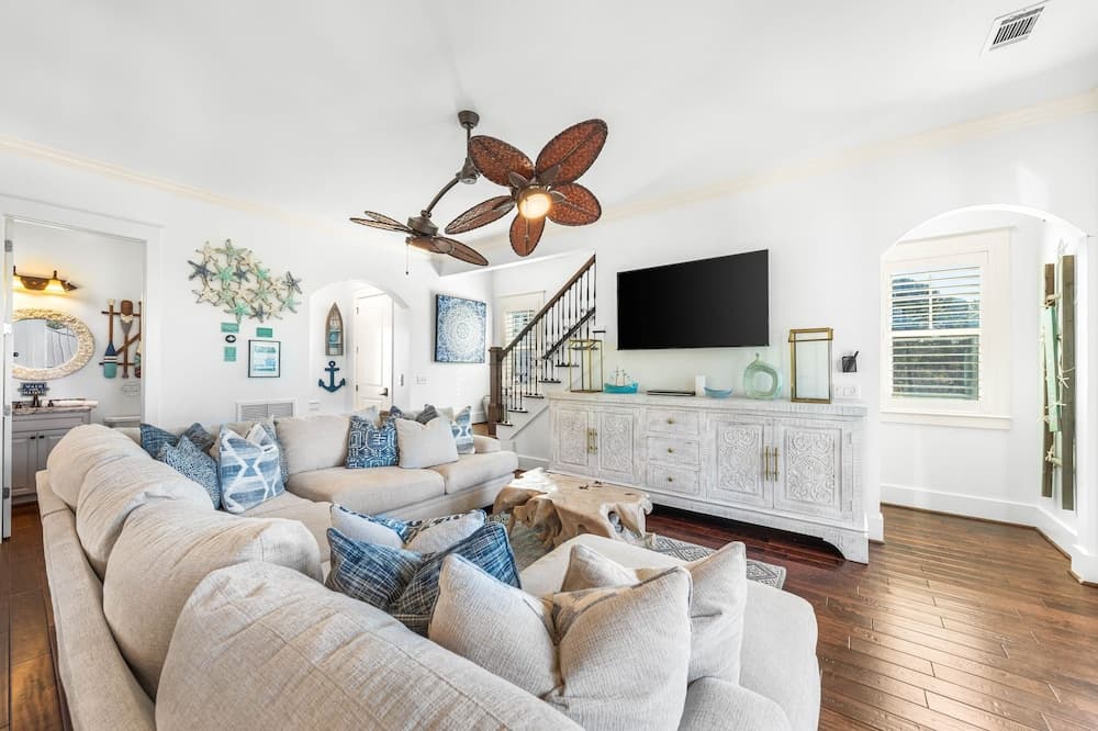 Sunset Cove - Image 4