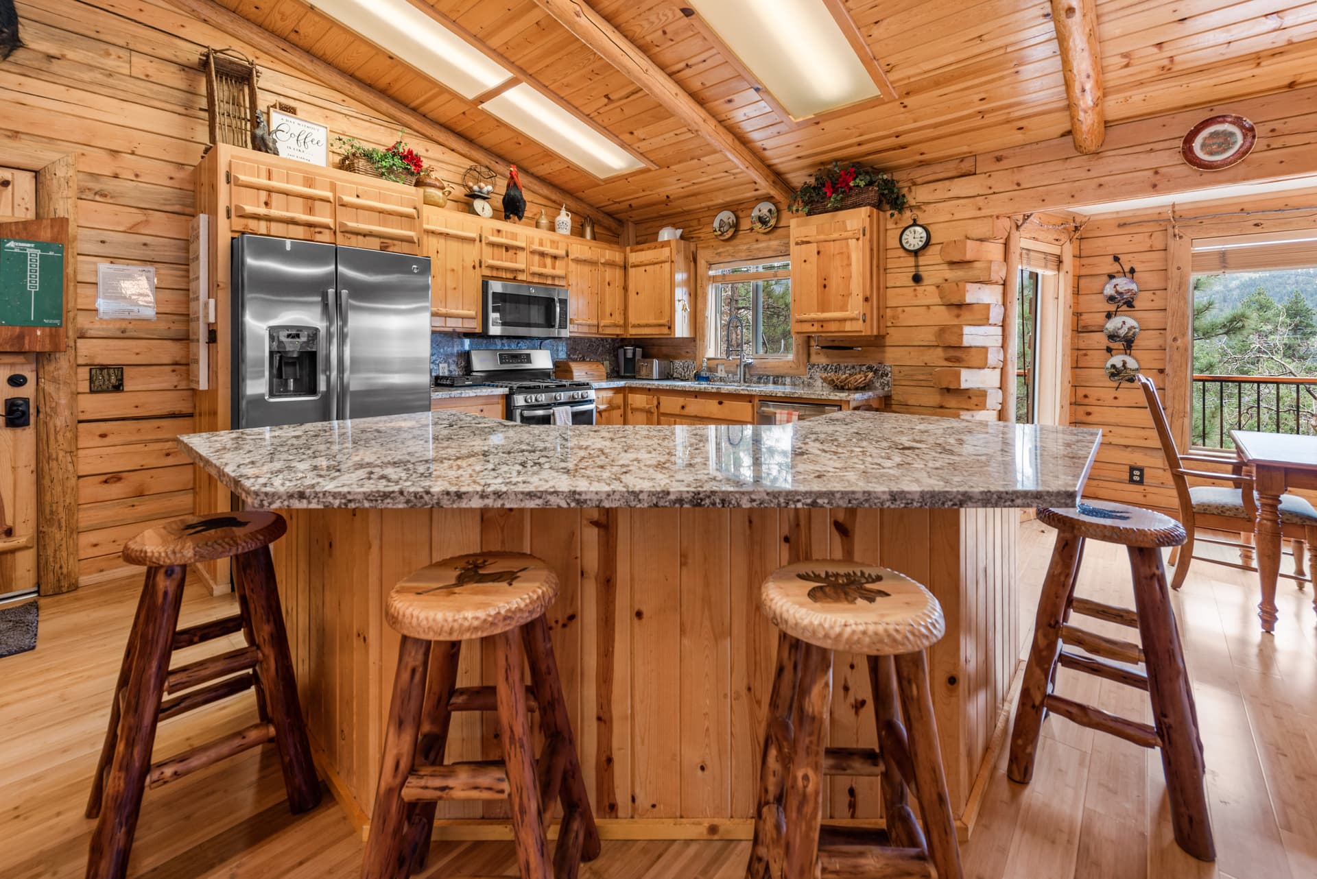 Moon Bear Lodge - Image 5