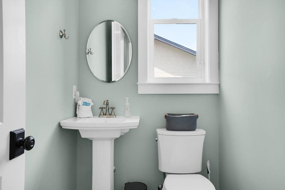 Moonlight Cottage - Image 22