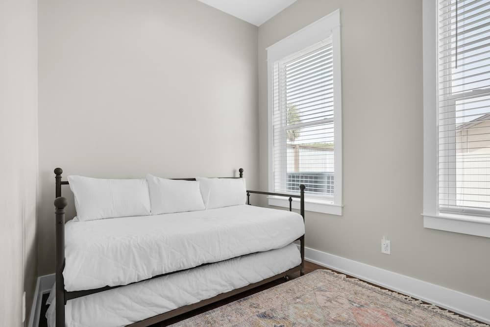 Moonlight Cottage - Image 8