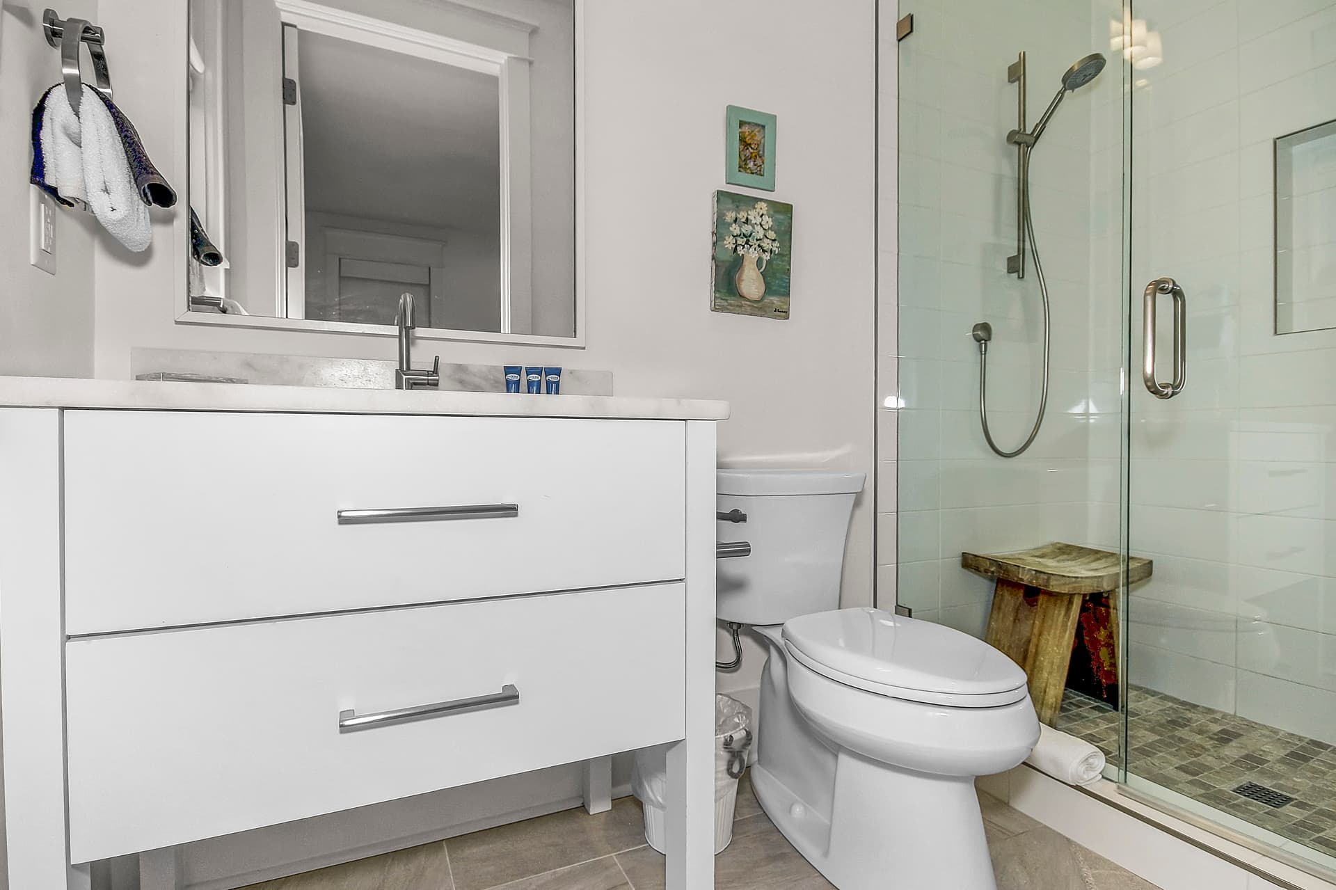 More Grayter - Image 21