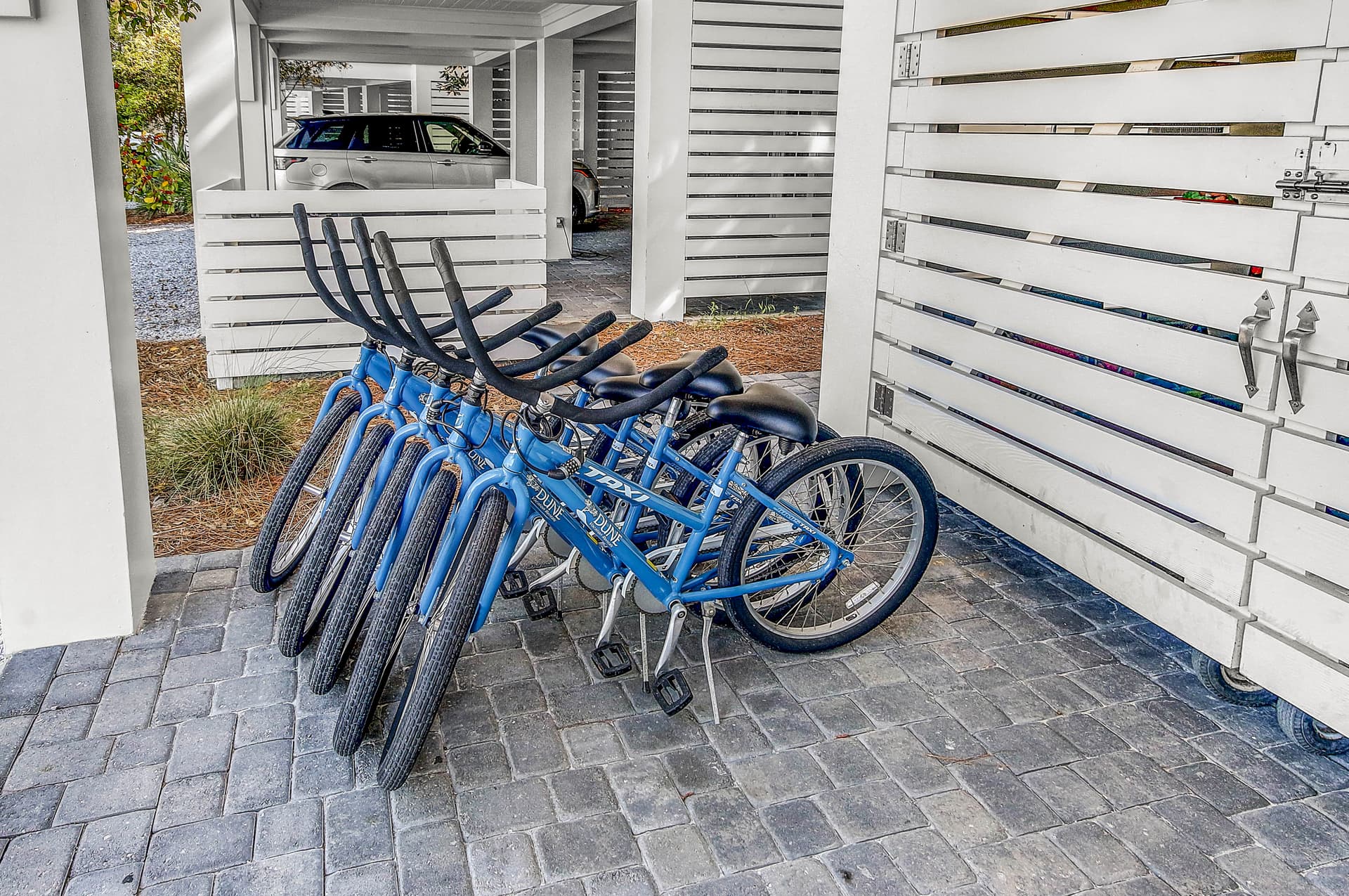 More Grayter - Image 39