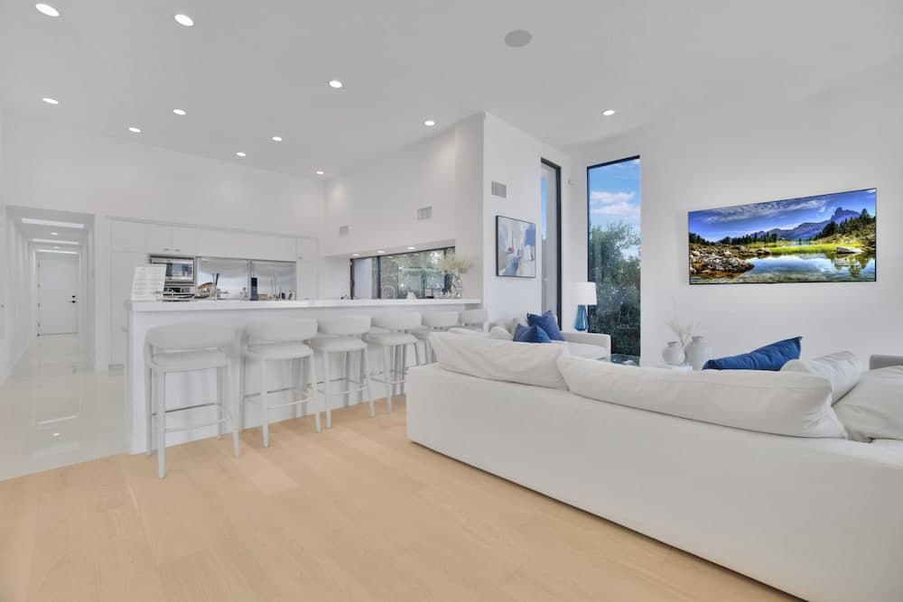 Malibu Masterpiece in the Making - Image 9