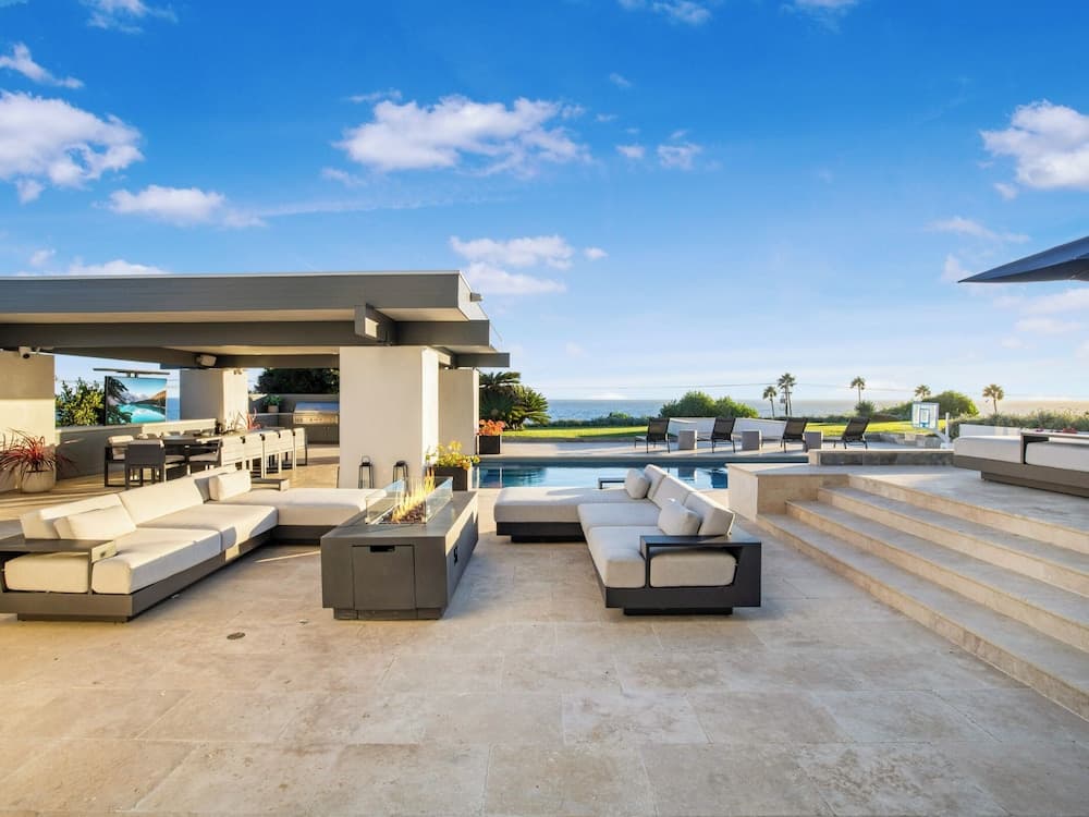 Malibu Masterpiece in the Making - Image 56