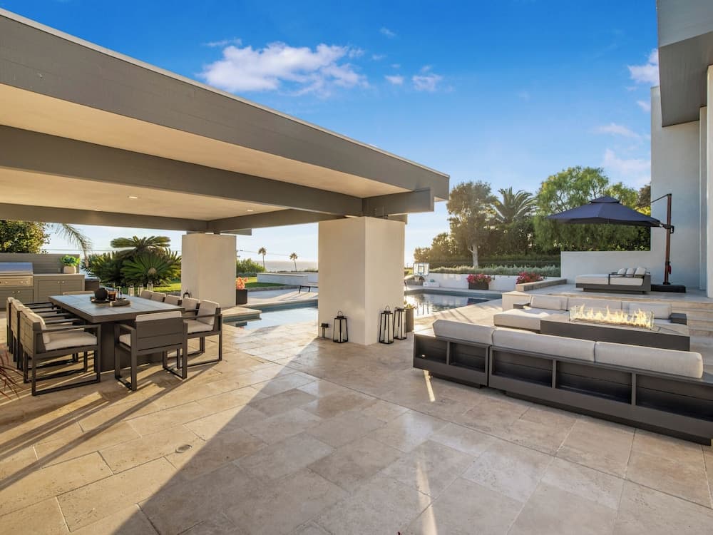 Malibu Masterpiece in the Making - Image 57