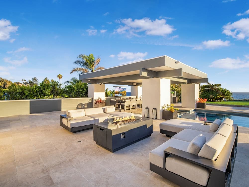 Malibu Masterpiece in the Making - Image 60