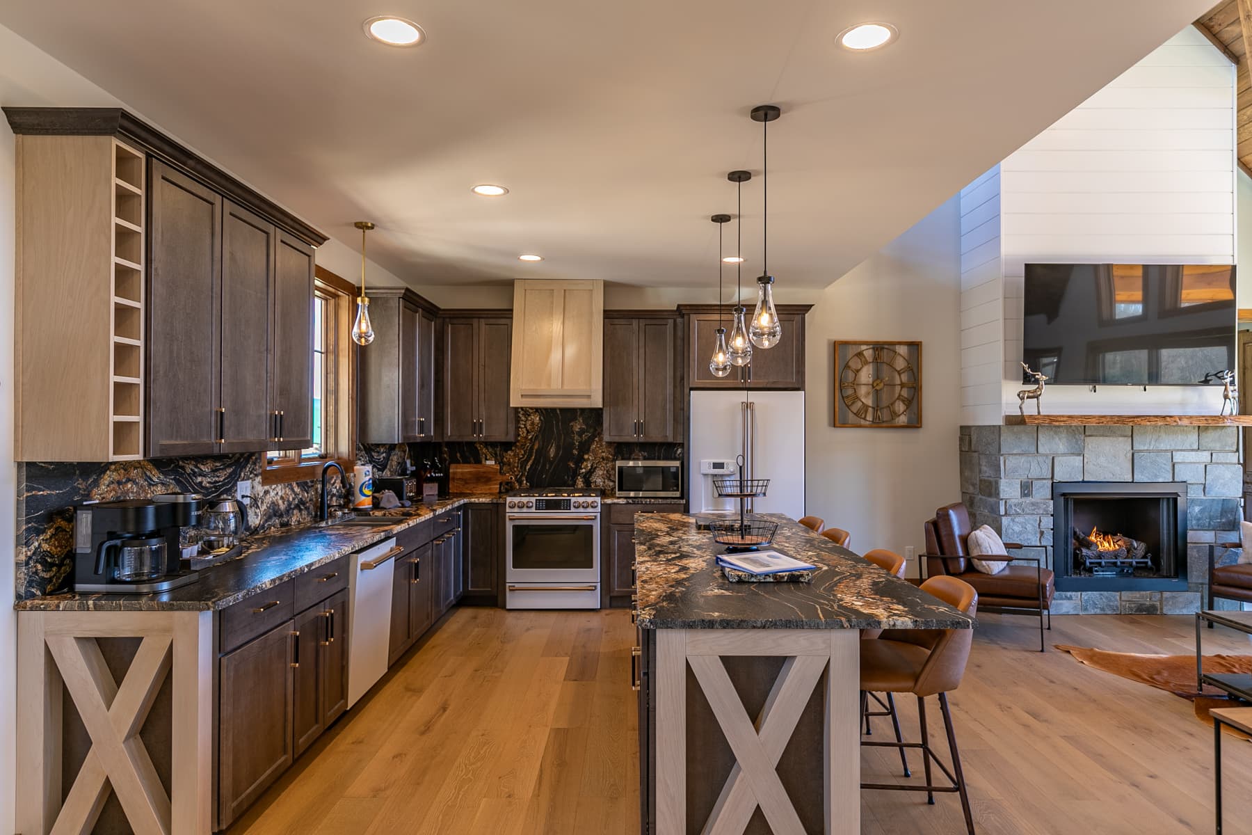 Mountain Time Lodge - Image 5