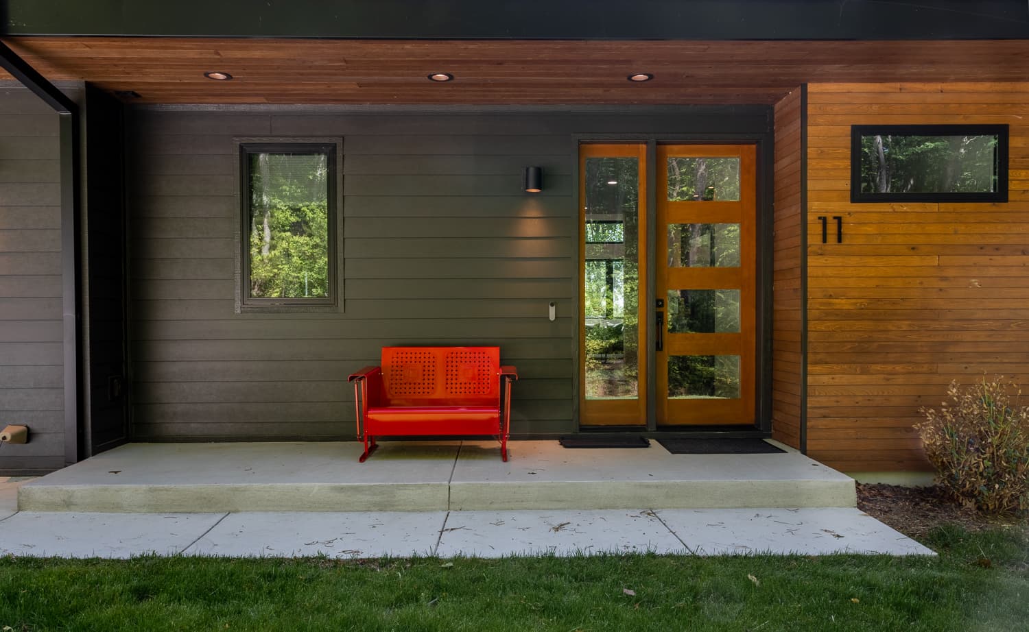 Mountain to Sea Modern - Image 7