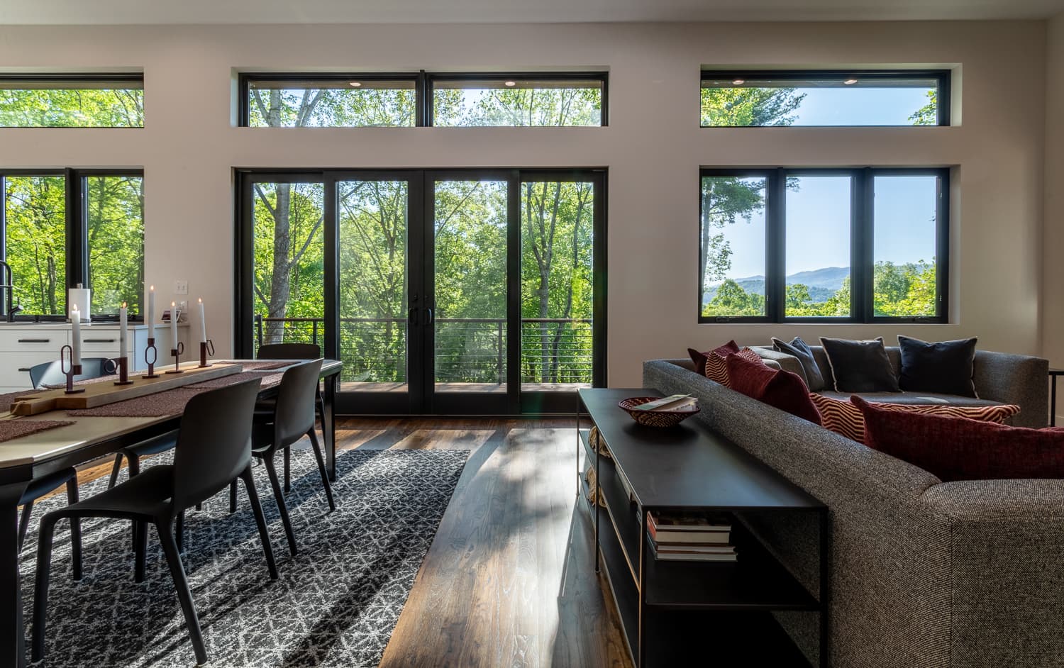 Mountain to Sea Modern - Image 10