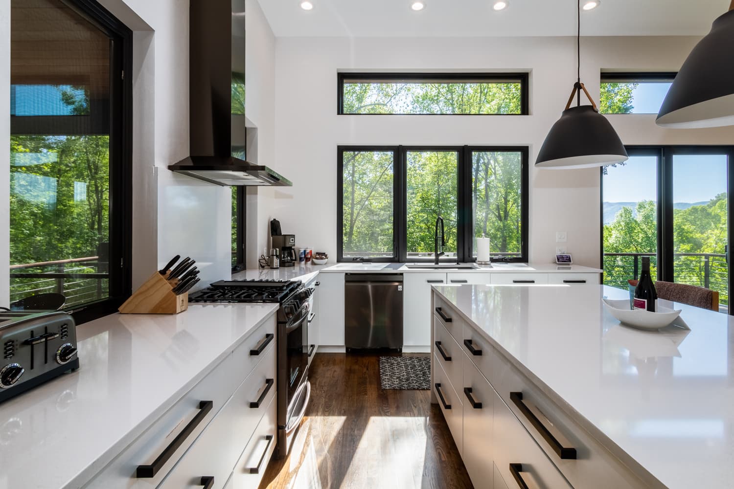 Mountain to Sea Modern - Image 17