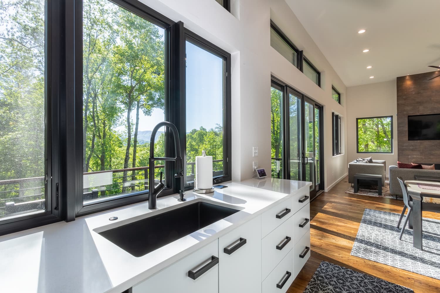 Mountain to Sea Modern - Image 19