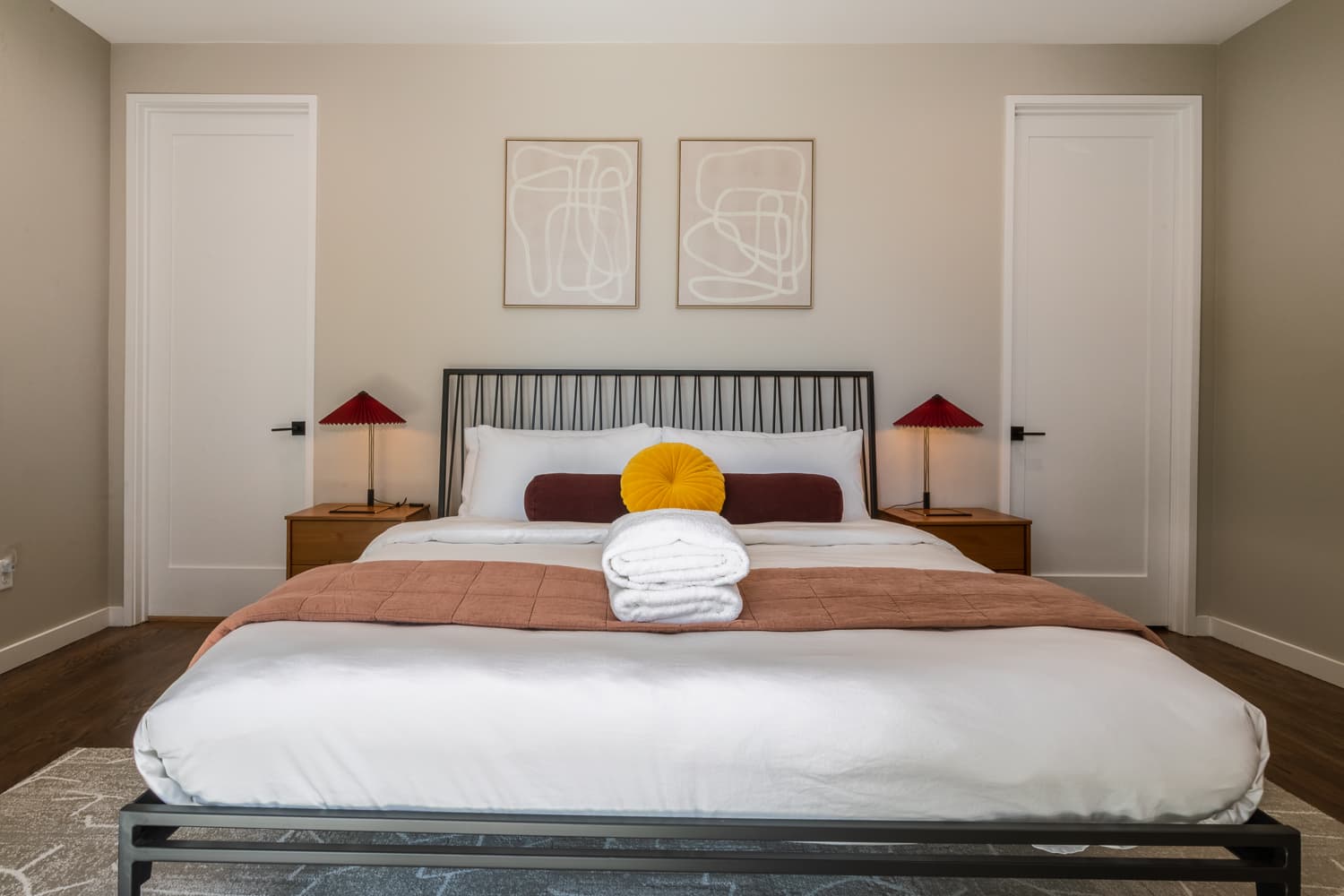 Mountain to Sea Modern - Image 39