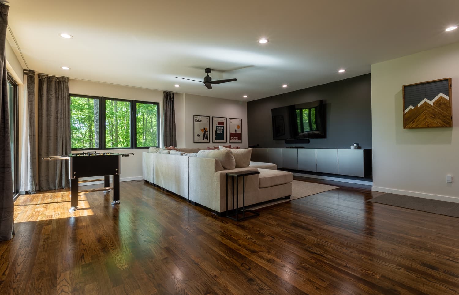 Mountain to Sea Modern - Image 5