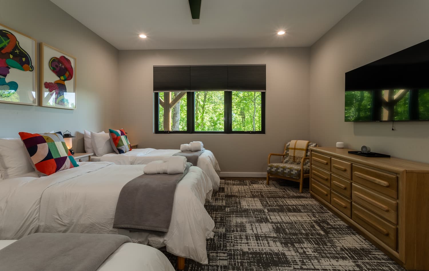 Mountain to Sea Modern - Image 38