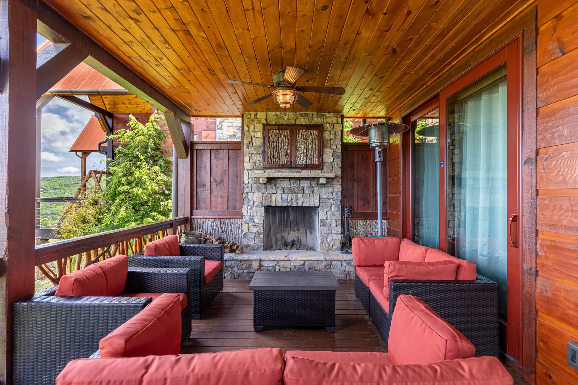 Mountain Lodge Home - Image 16