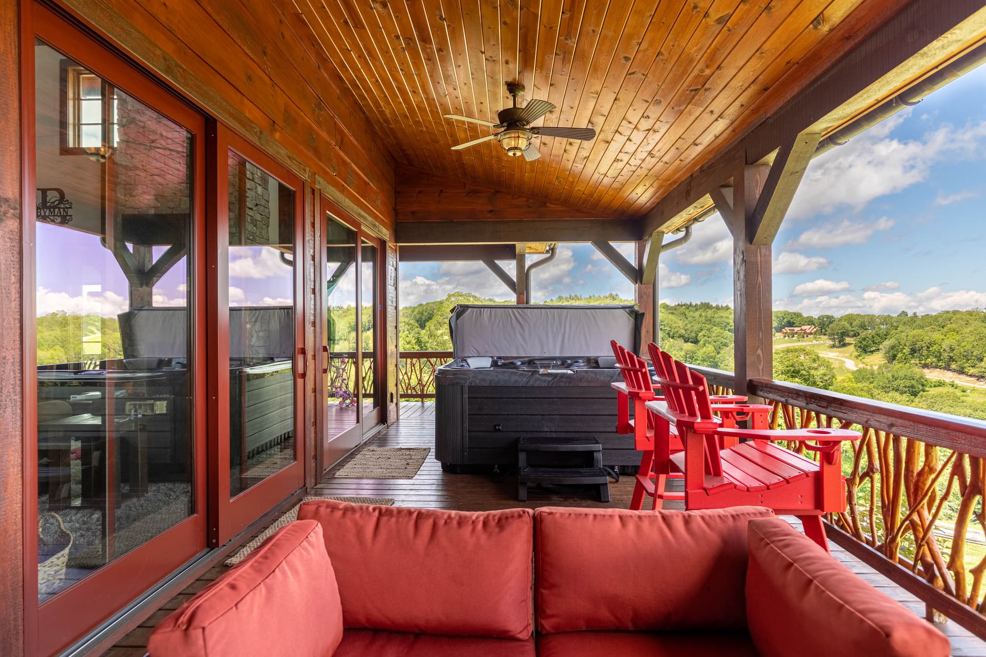 Mountain Lodge Home - Image 17