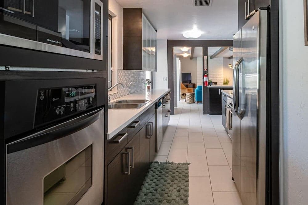 Mountain View Mid-century - Image 11