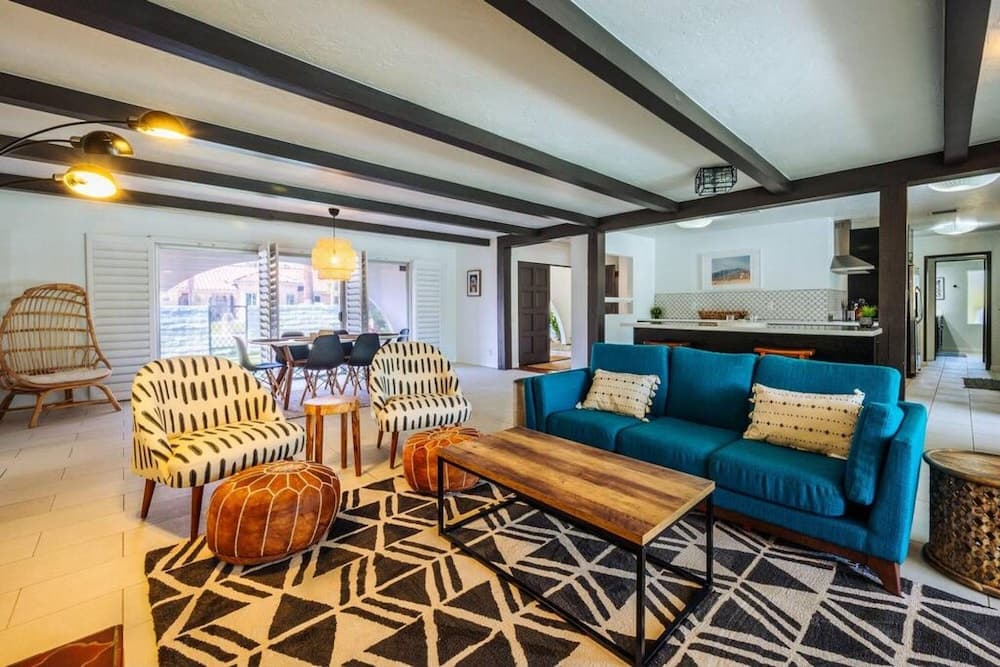 Mountain View Mid-century - Image 4