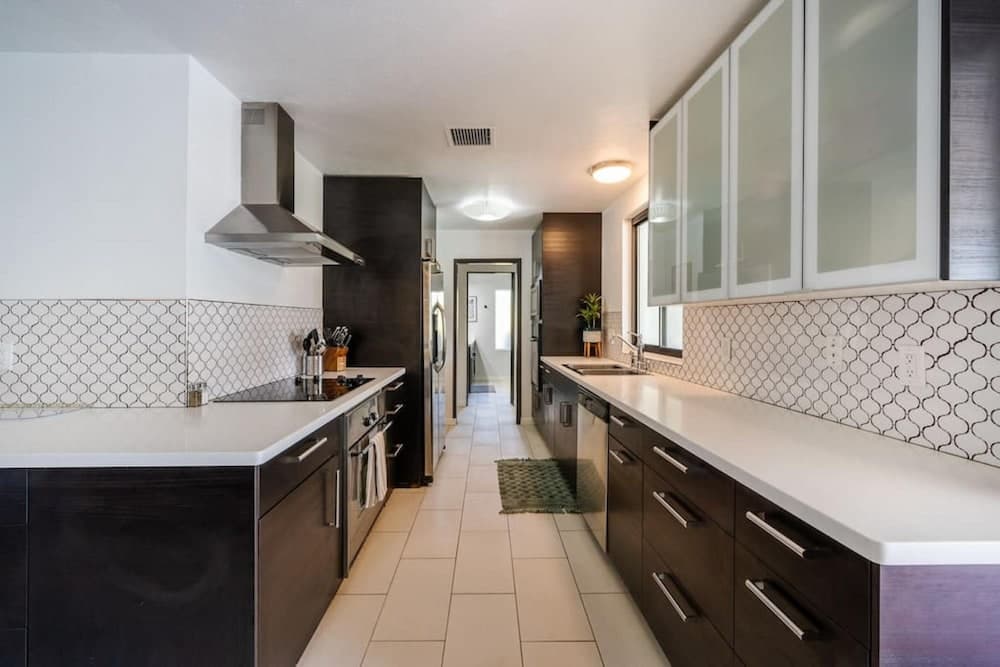 Mountain View Mid-century - Image 27