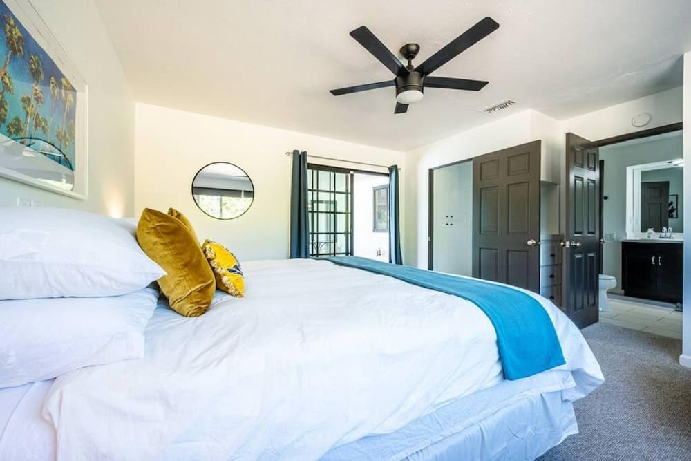 Mountain View Mid-century - Image 28