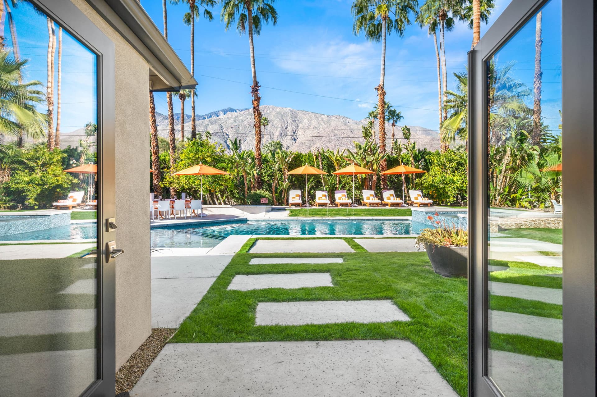 Mountain View Modern - Image 14