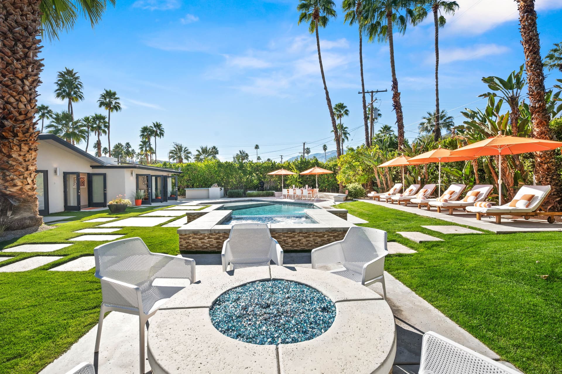 Mountain View Modern - Image 35