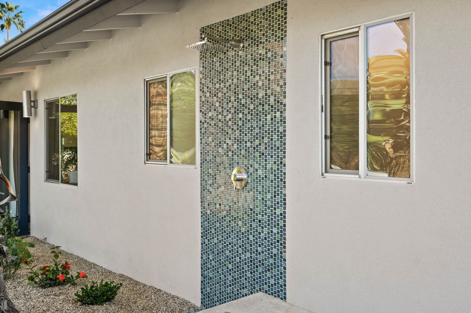 Mountain View Modern - Image 36