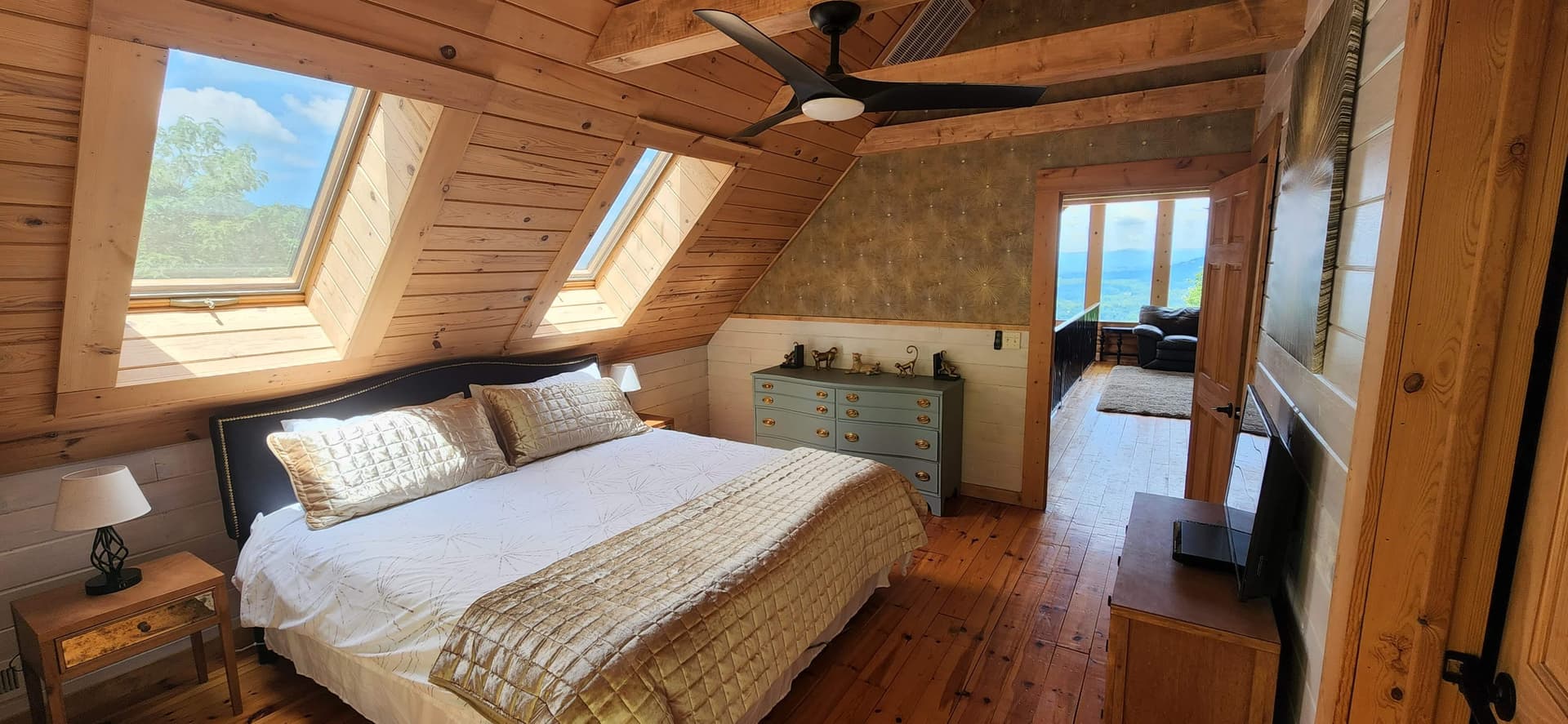 Mountain View Sanctuary - Image 22