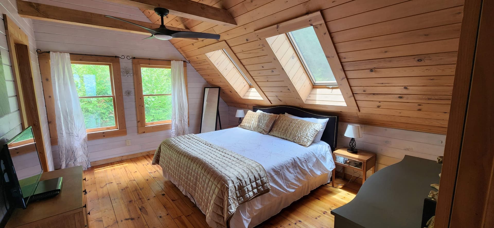 Mountain View Sanctuary - Image 21