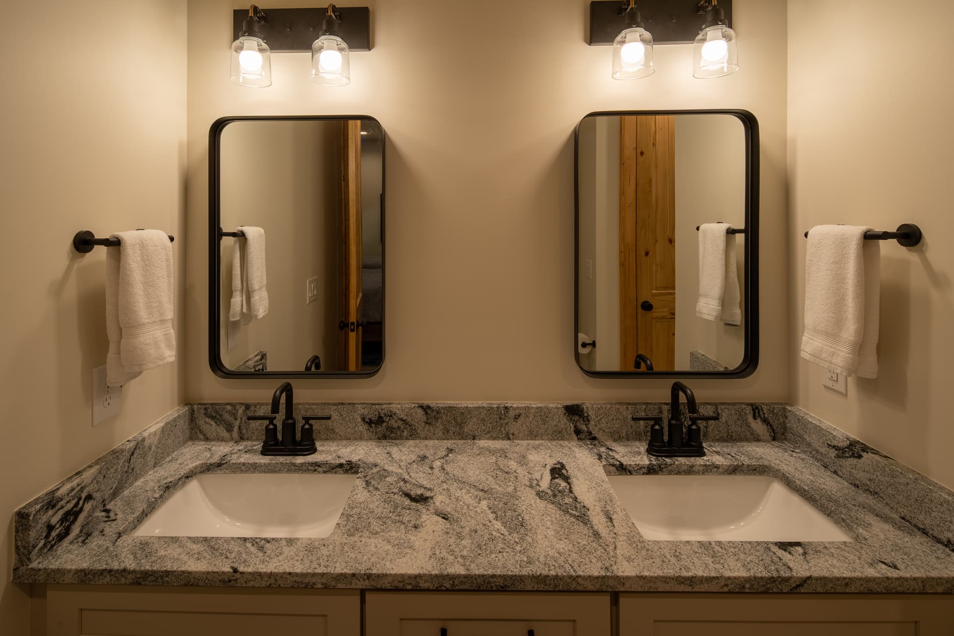 Mountain Vistas House - Image 17