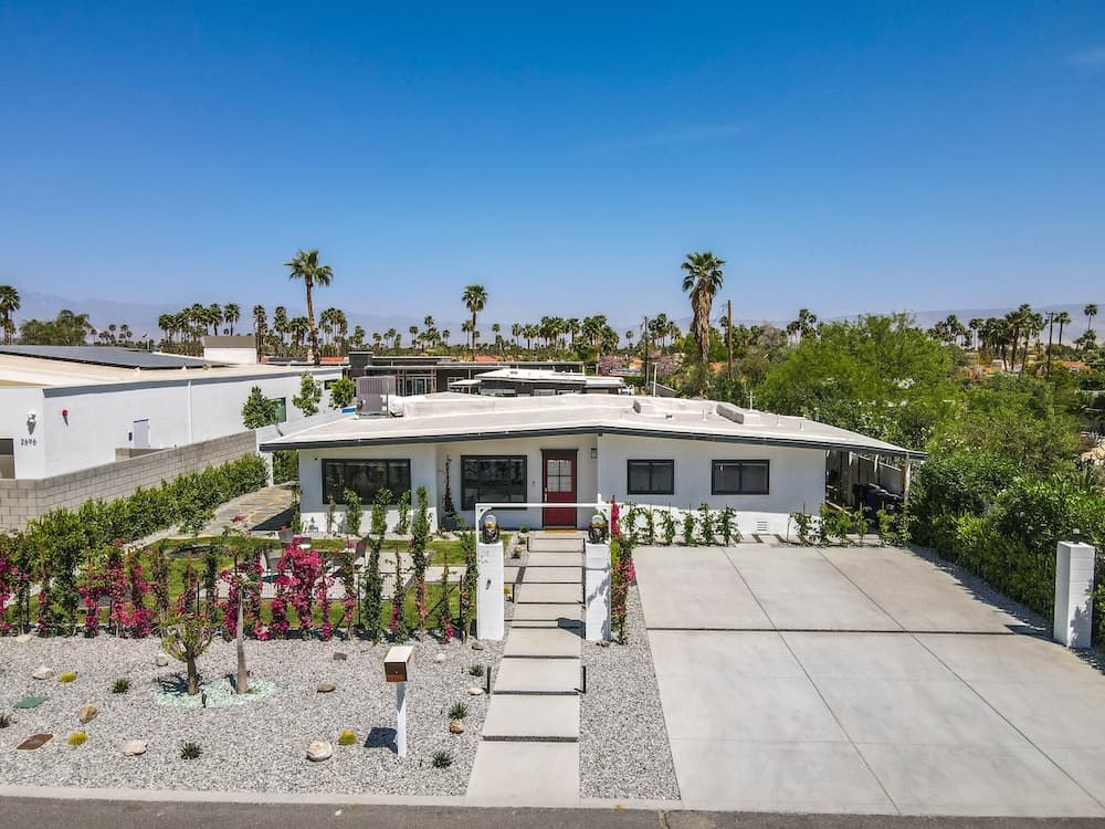 Mountainside Paradise - Image 3