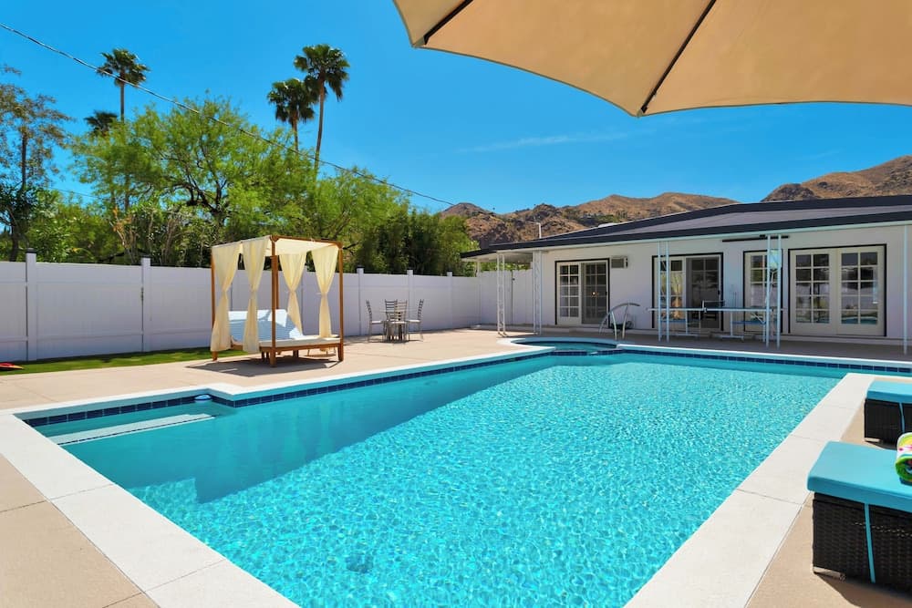 Mountainside Paradise - Image 2