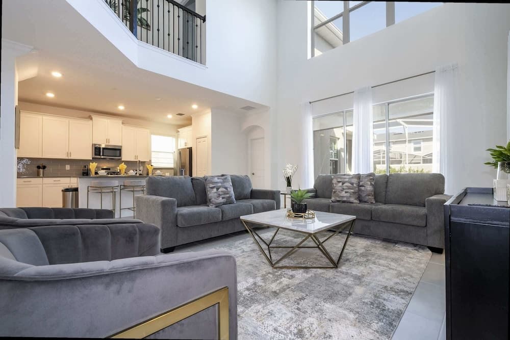 Family Canvas - Image 1