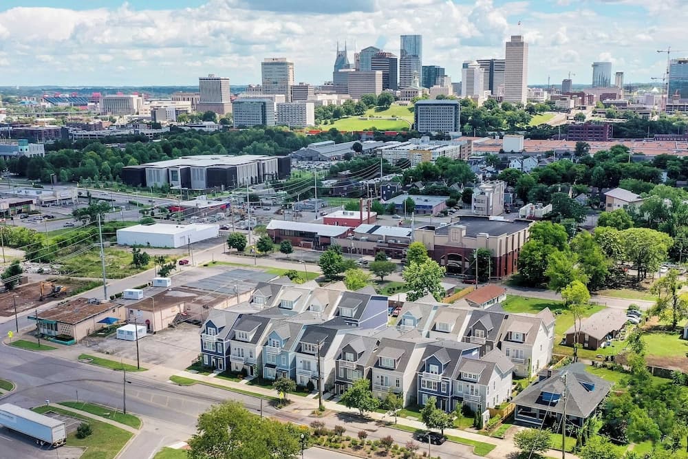 Musgraves & Twain - Image 2