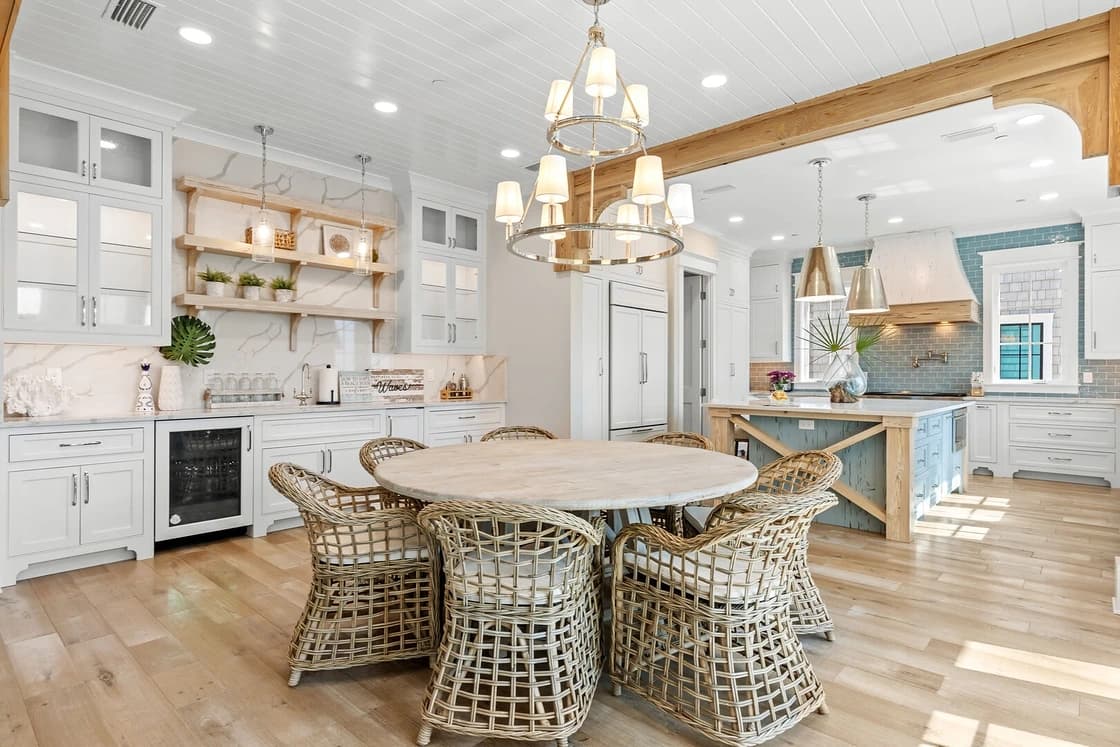 Endless Summer - Image 9