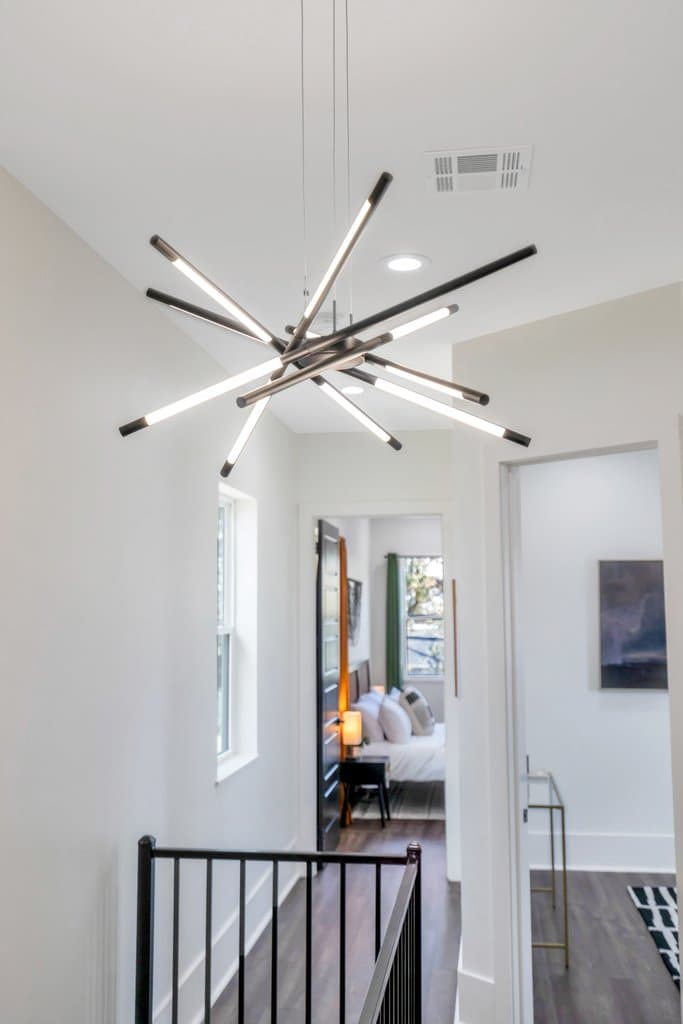 Modern Mid-City Maison - Image 31