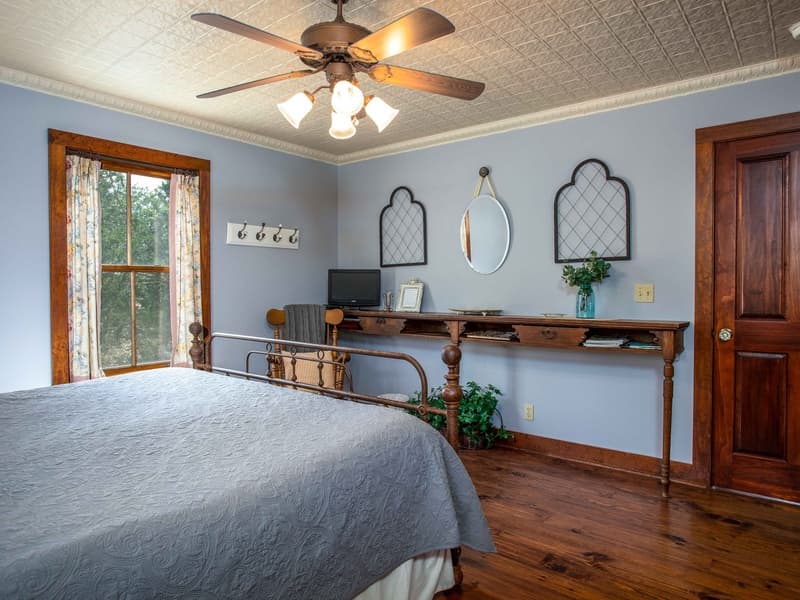 Honey Creek - Image 9