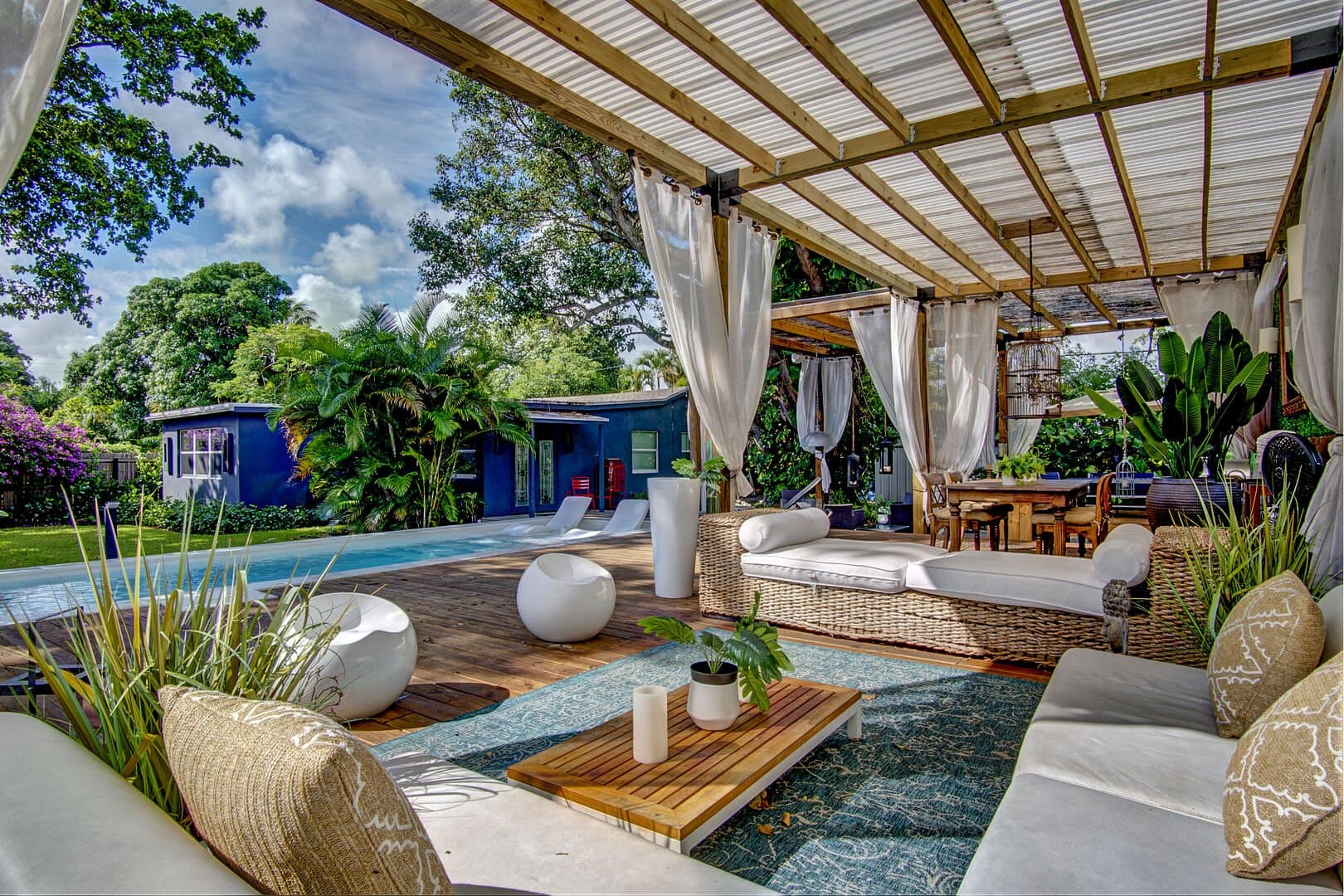 Tree House - Image 51