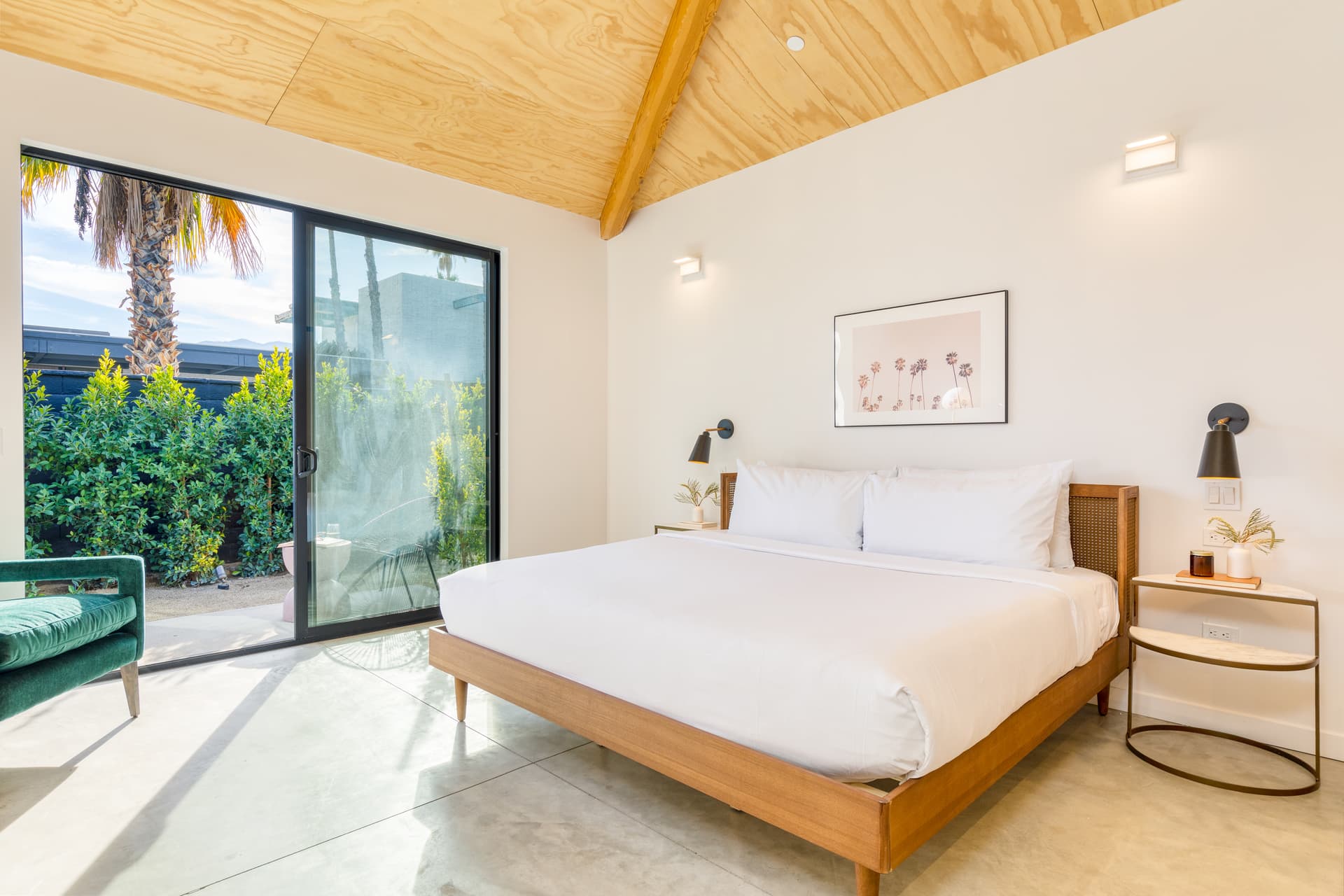 Crimson Peak Manor - Image 25