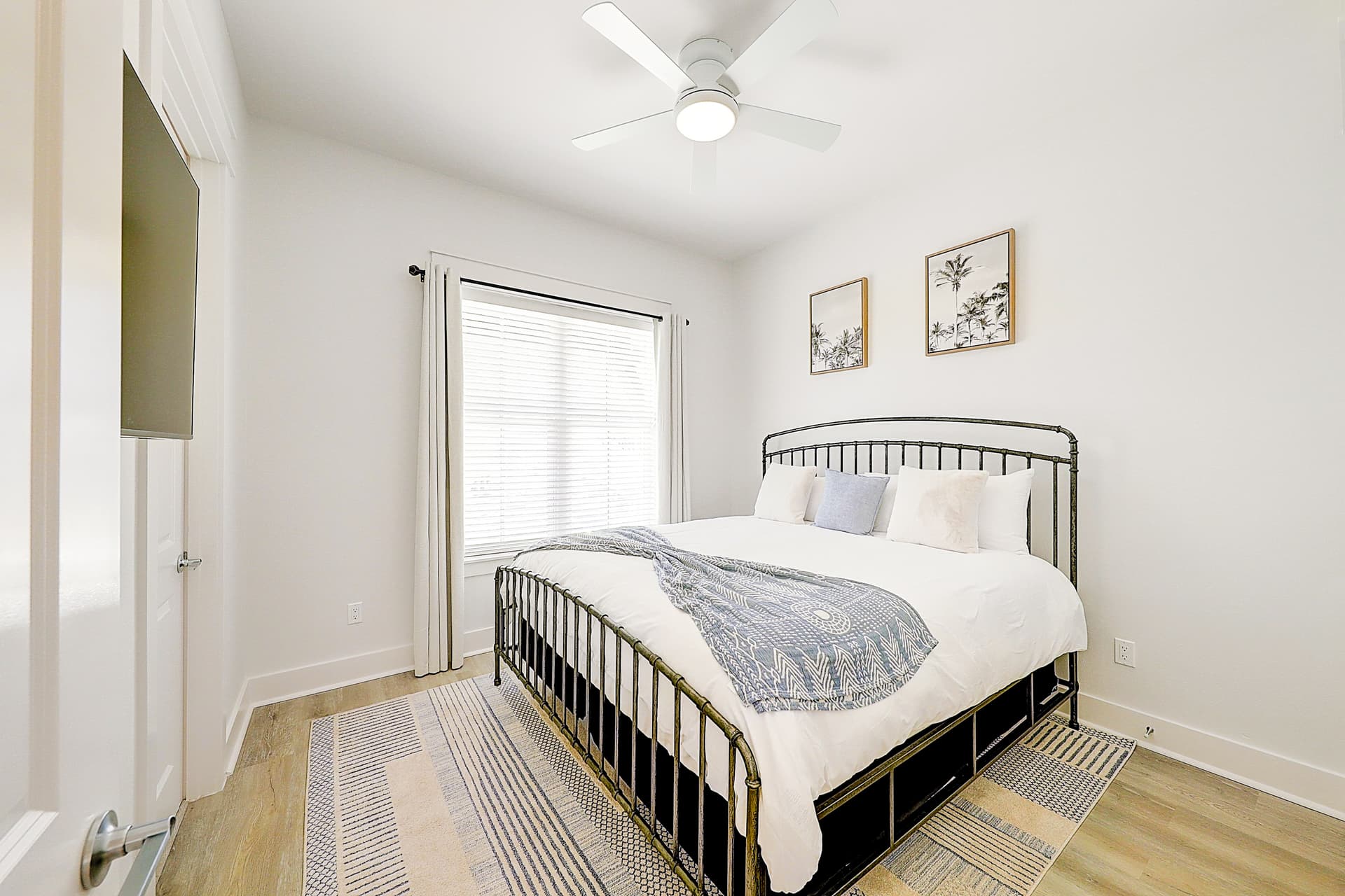 Sunset on the Ninth - Image 16