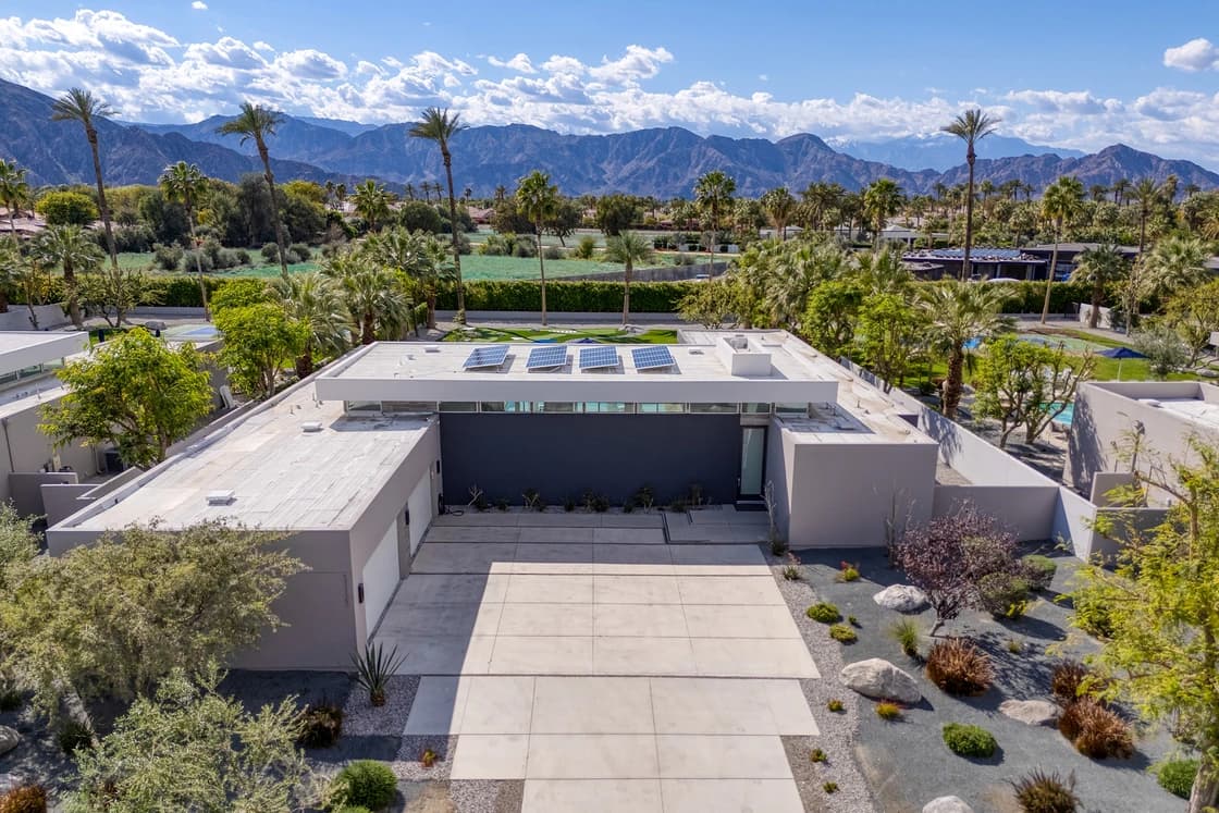 Polo Villa Halo - Image 41