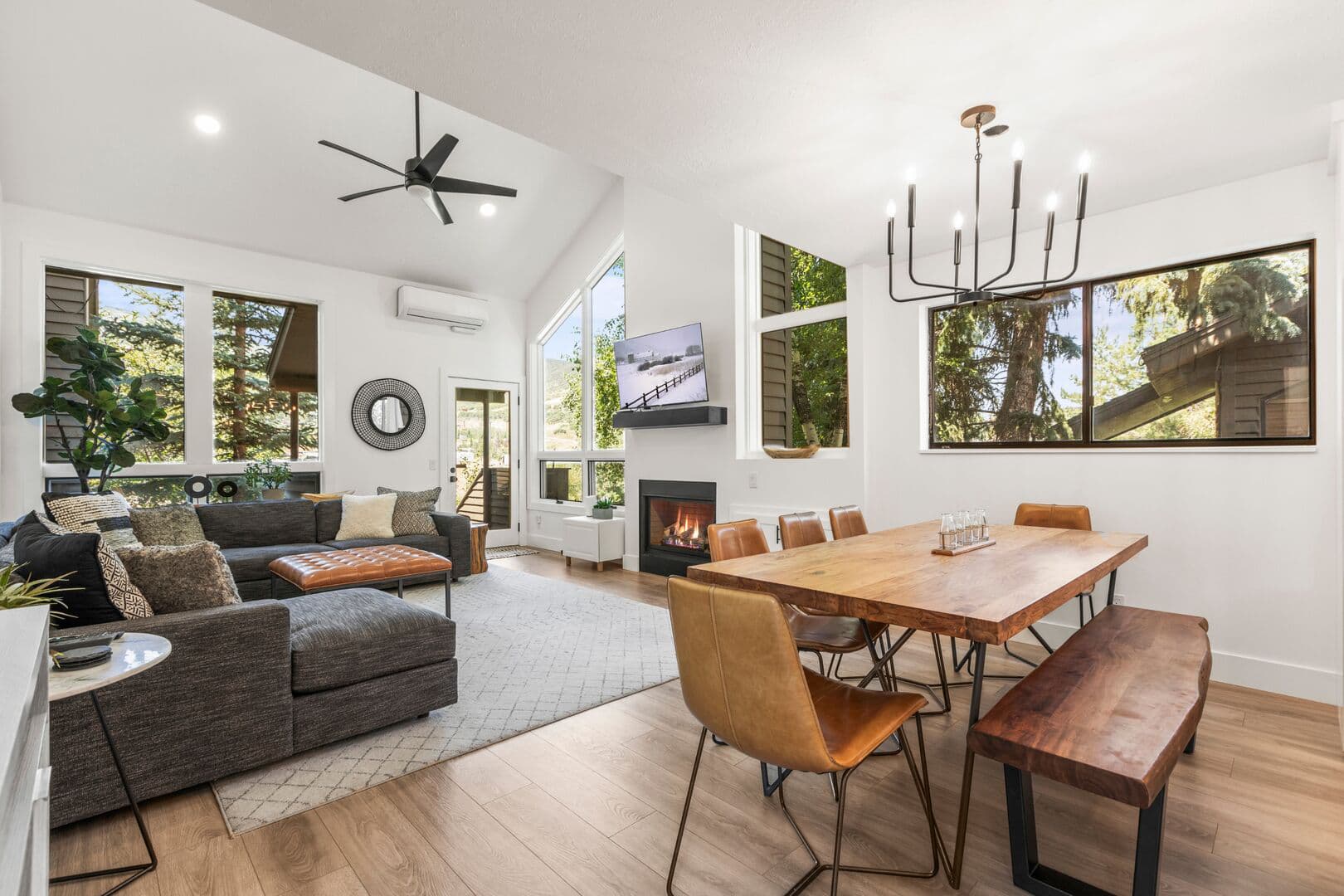 Red Pine Retreat - Image 2